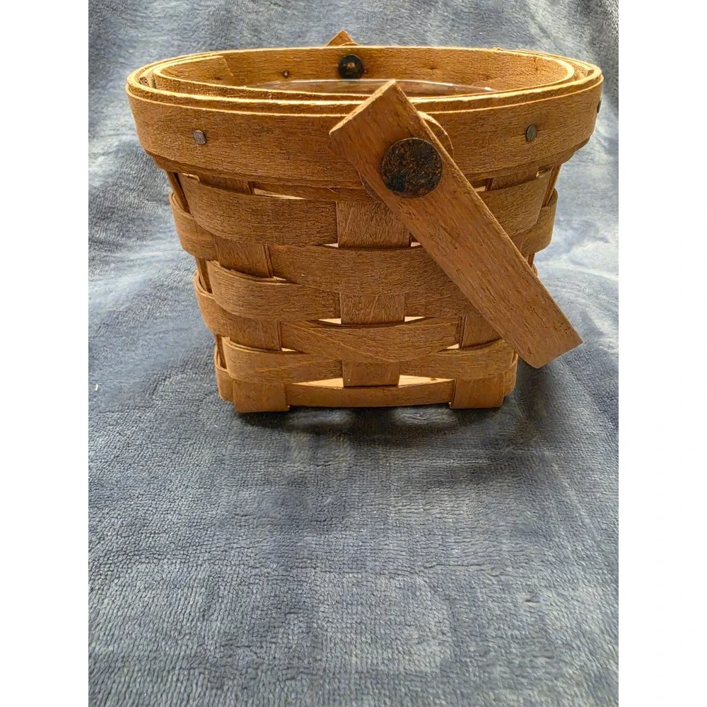 Vintage 1986 Longaberger Handwoven Basket with Wood Lid and Plastic Liner USA